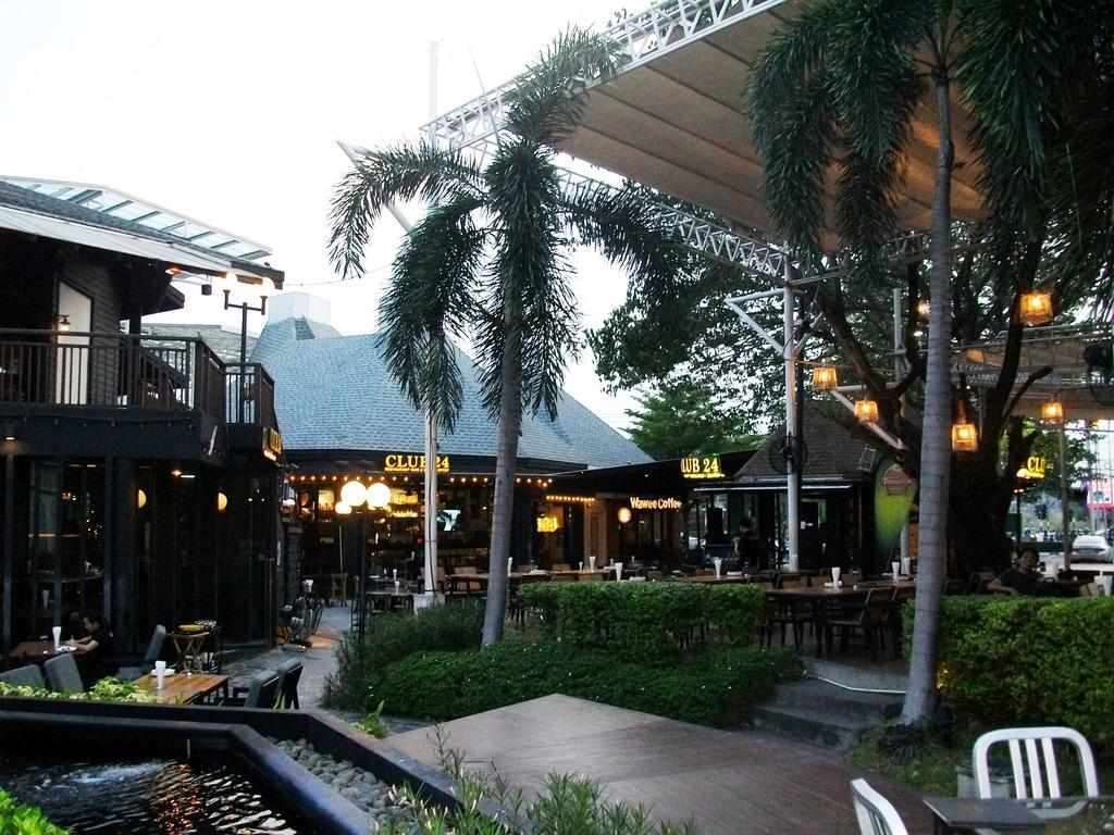 A Joy House - Kaset Nawamin City Bangkok Dış mekan fotoğraf