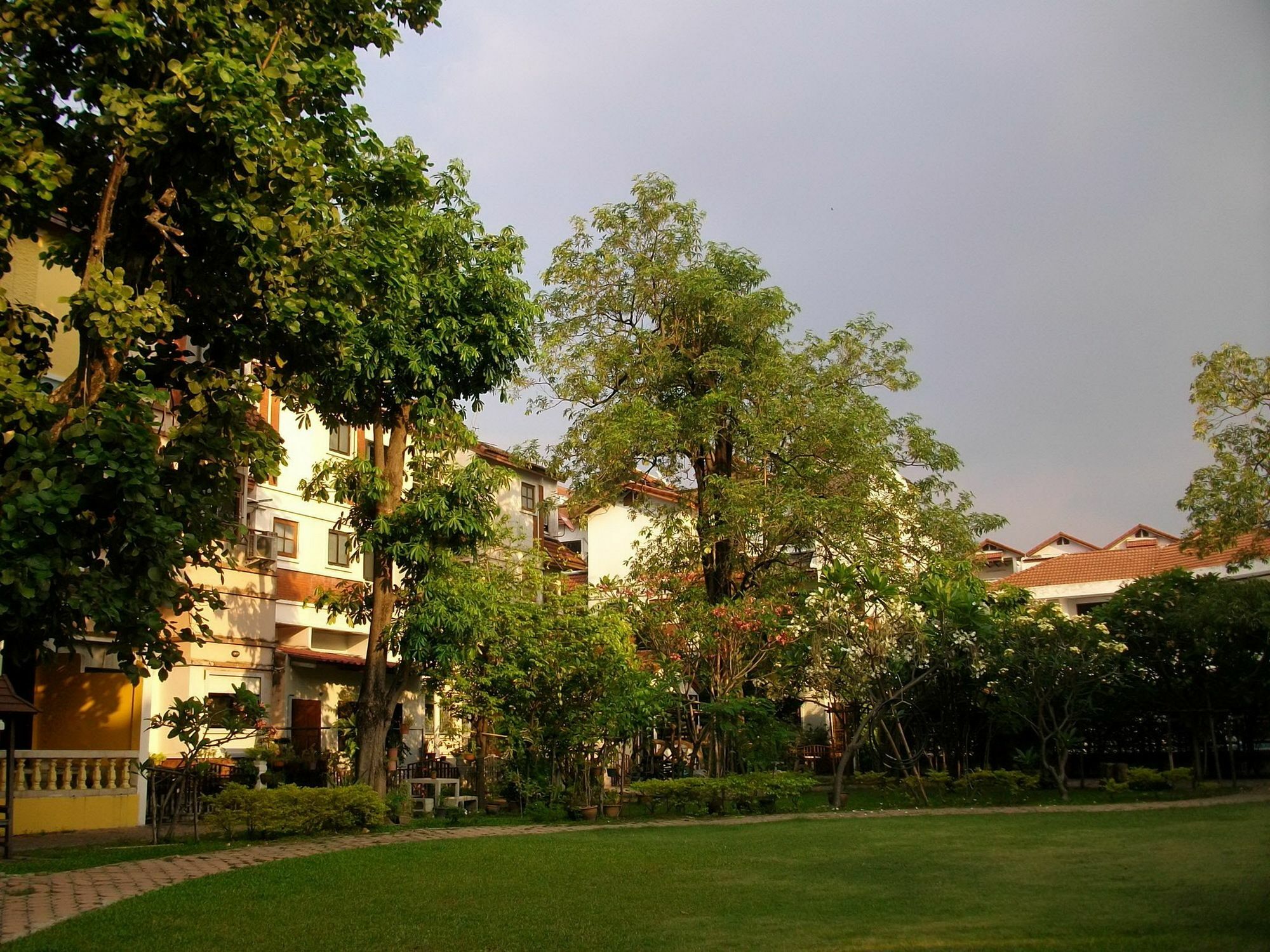 A Joy House - Kaset Nawamin City Bangkok Dış mekan fotoğraf